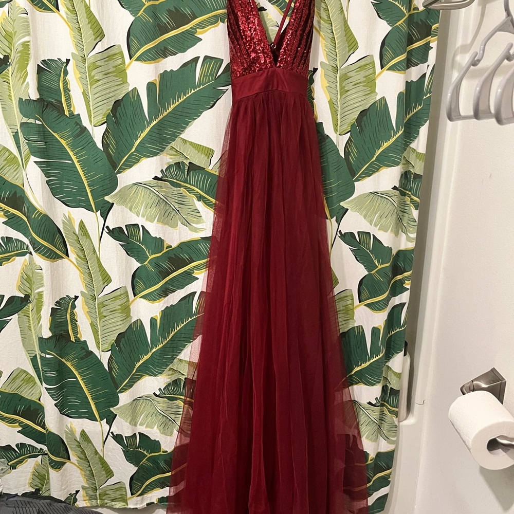 WINE TULLE MAXI DRESS WITH SEQUINS